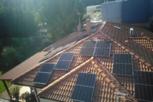 instalacia_fotovoltiky_rodinny_dom_skridlova_strecha
